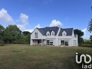 Maison d'architecte à Locquénolé (29670)