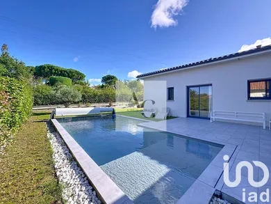 House at Pechbusque (31320)