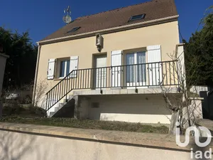 Detached house at Étréchy (91580)