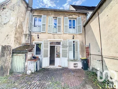 Maison de village à Donnemarie-Dontilly (77520)