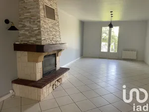 Maison à Salles-d'Angles (16130)