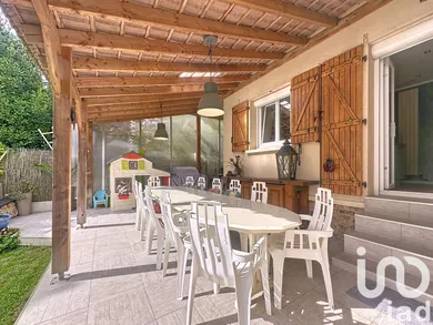 Traditional house in Orly (94310)