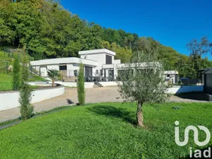 Architectural house at Haute-Kontz (57480)