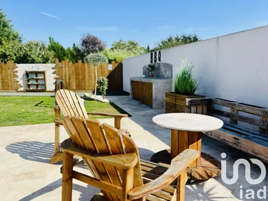 House at Ferrières (17170)