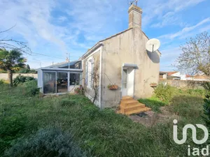 House at L'Épine (85740)