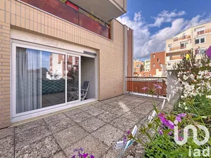 Apartment at Évry (91000)