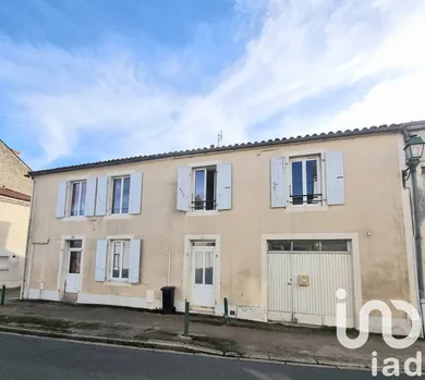 Townhouse at Sainte-Hermine (85210)