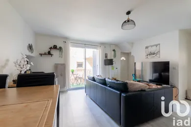 Apartment in Aubergenville (78410)