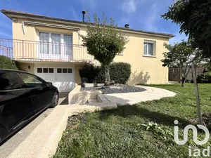 Pavillon à Évron (53600)