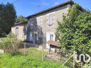 Maison à Terres-de-Haute-Charente (16270)