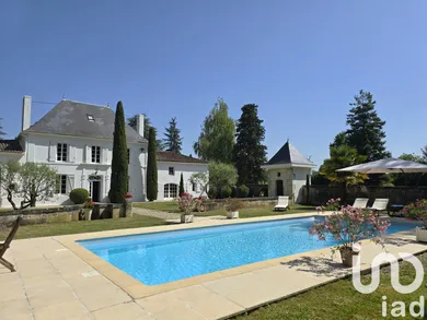 Demeure à Saint-Laurent-de-Cognac (16100)