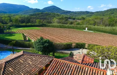 Maison de campagne à Grimaud (83310)
