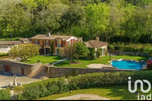 Maison de campagne à Grimaud (83310)