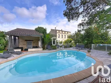 Mansion at Pauillac (33250)