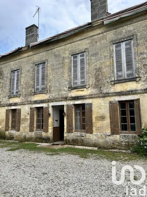 Building at Saucats (33650)