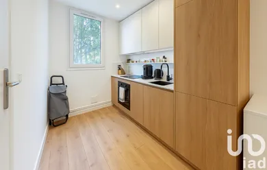 Apartment in Saint-Tropez (83990)