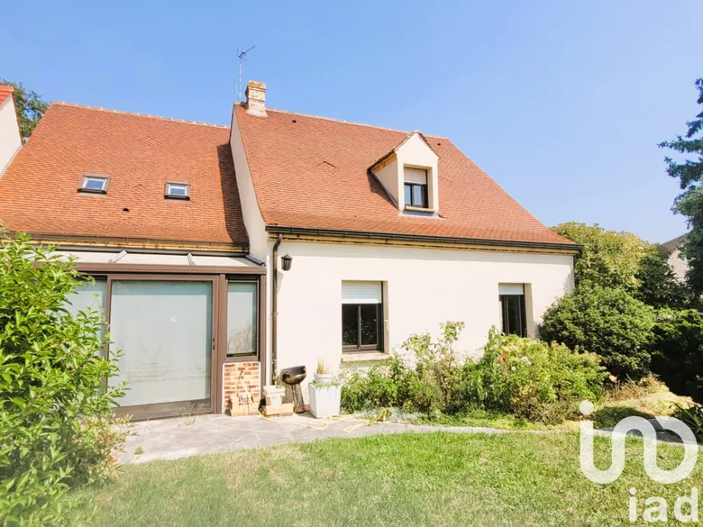 Maison 6 pièces 185 m² · à Lamorlaye · 185 m² · 469 000 €