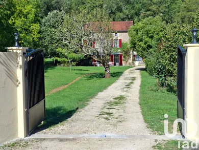 Domain in Castelnaud-la-Chapelle (24250)