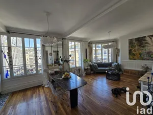 Apartment at Montrouge (92120)