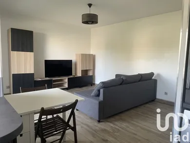 Apartment in Meyzieu (69330)