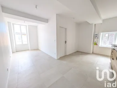 Apartment in Courson-les-Carrières (89560)