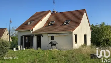 Maison de campagne à Nozières (18200)