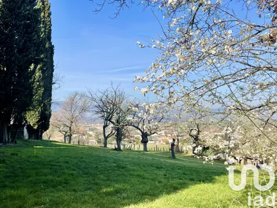 Terrain à bâtir à Assieu (38150)