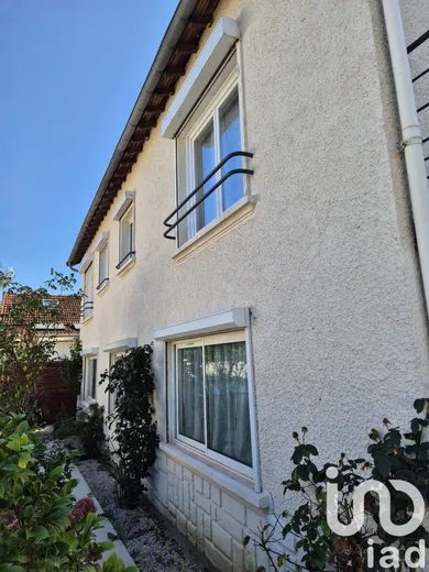 Traditional house at Sainte-Geneviève-des-Bois (91700)