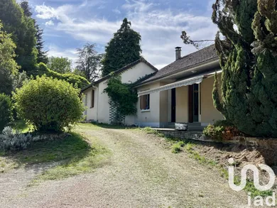 House at Mialet (24450)