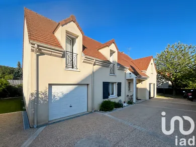 Maison traditionnelle à Villecresnes (94440)