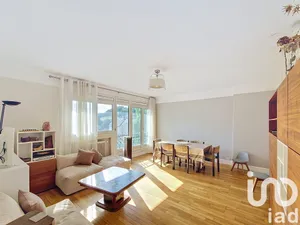 Apartment at Sèvres (92310)