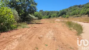 Building plot at Montmeyan (83670)