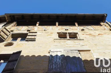 Building in Figeac (46100)