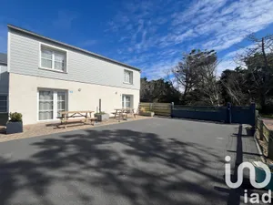 House at Créances (50710)