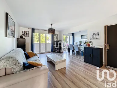 Apartment at Saint-Fargeau-Ponthierry (77310)