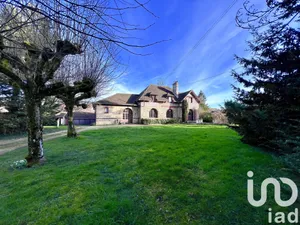 Demeure à Tournan-en-Brie (77220)