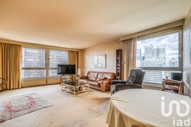 Apartment at Puteaux (92800)