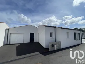 Maison à Croix-Chapeau (17220)