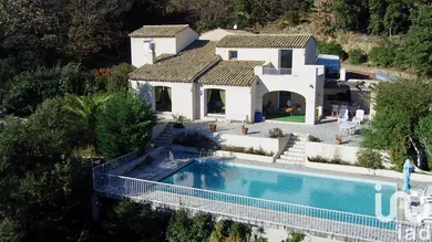 Traditional house at La Garde-Freinet (83680)