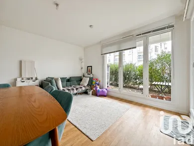 Apartment in Vaires-sur-Marne (77360)