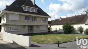 Building at Allonne (60000)