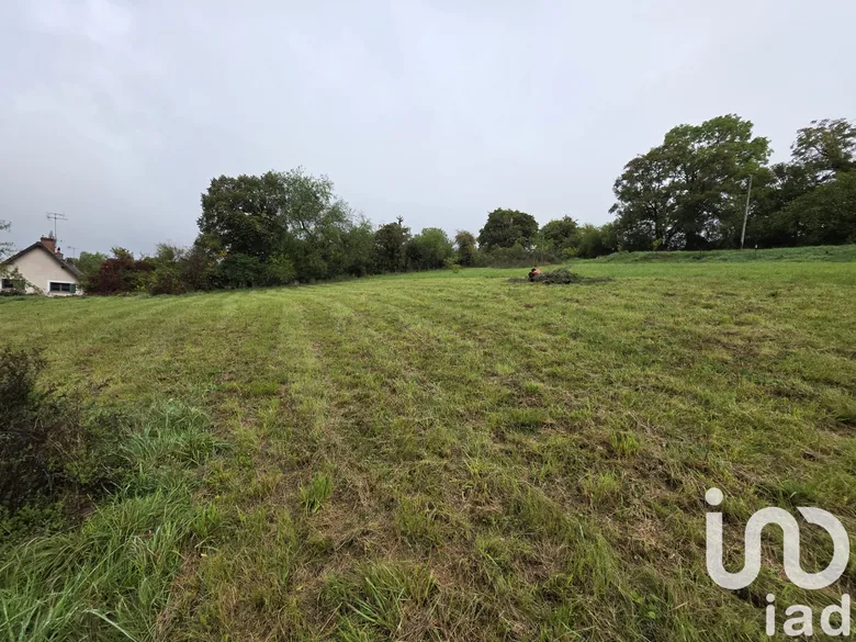 Terrain 2619 m² · à Andryes · 24 000 €