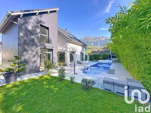 Architectural house at Doussard (74210)