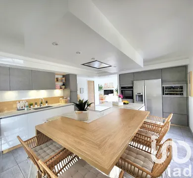 House in Saint-Cyr-sur-Loire (37540)