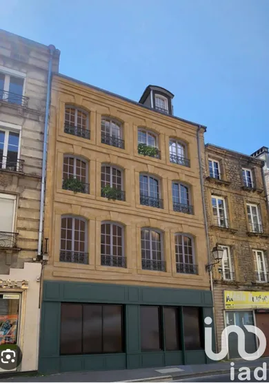 Building at Charleville-Mézières (08000)