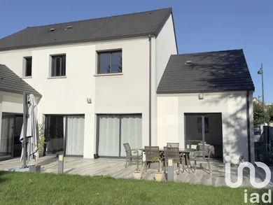 House in Bois-le-Roi (77590)