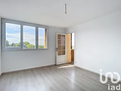 Apartment in Bry-sur-Marne (94360)
