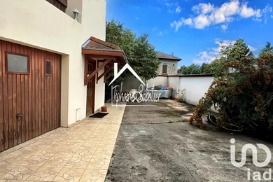 House at La Côte-Saint-André (38260)
