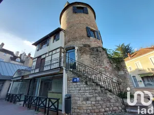 Building at chalon-sur-saône (71100)