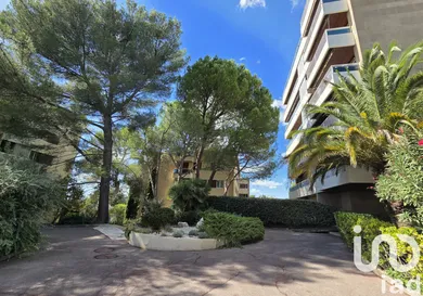 Apartment at Aix-en-Provence (13100)